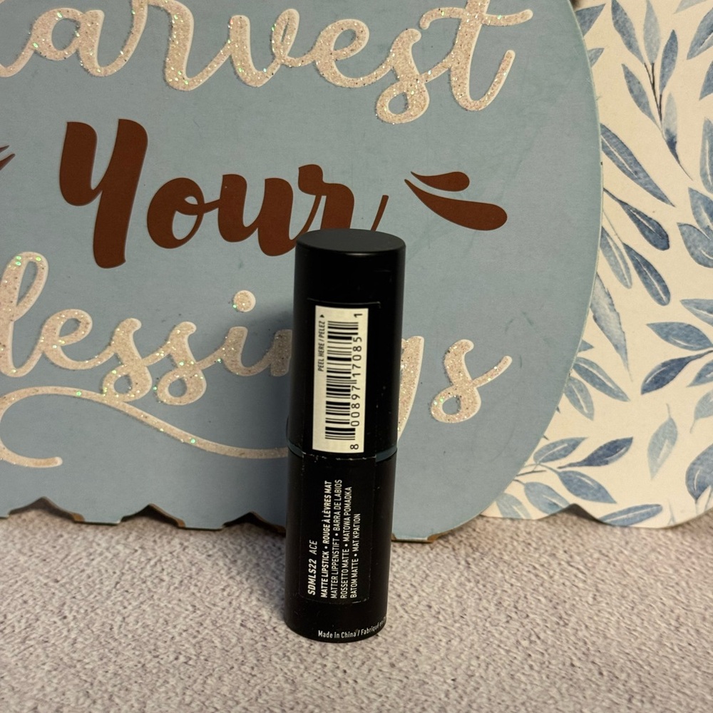 NYX Suede Matte Lipstick - Bold Blue “Ace” - Picture 4 of 6